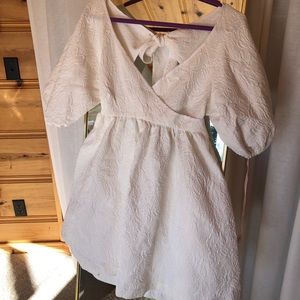 NWT Choosy Puff Sleeve Backless Dress